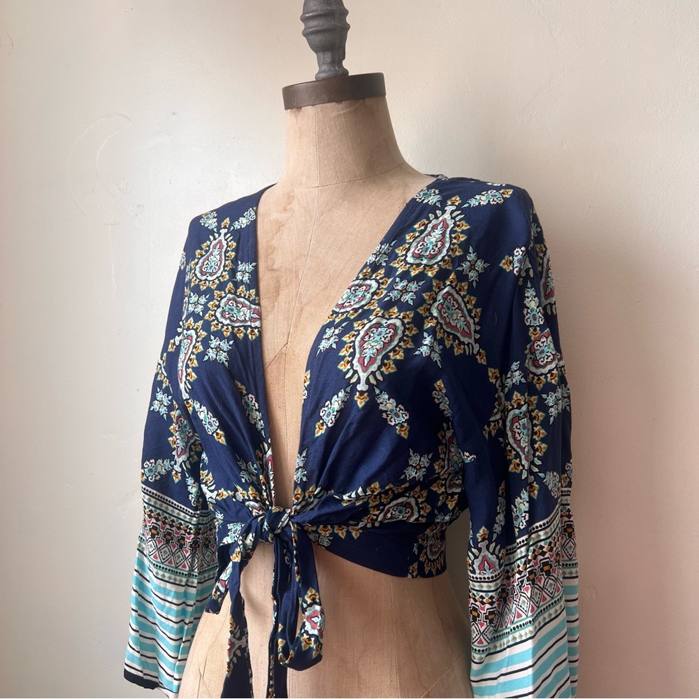 Plunge wrap top 🌊